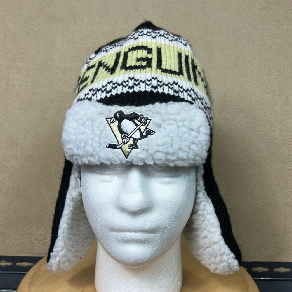 NHL Pennsylvania Penguins Embroidered Knit Winter Trapper Hat OSFA